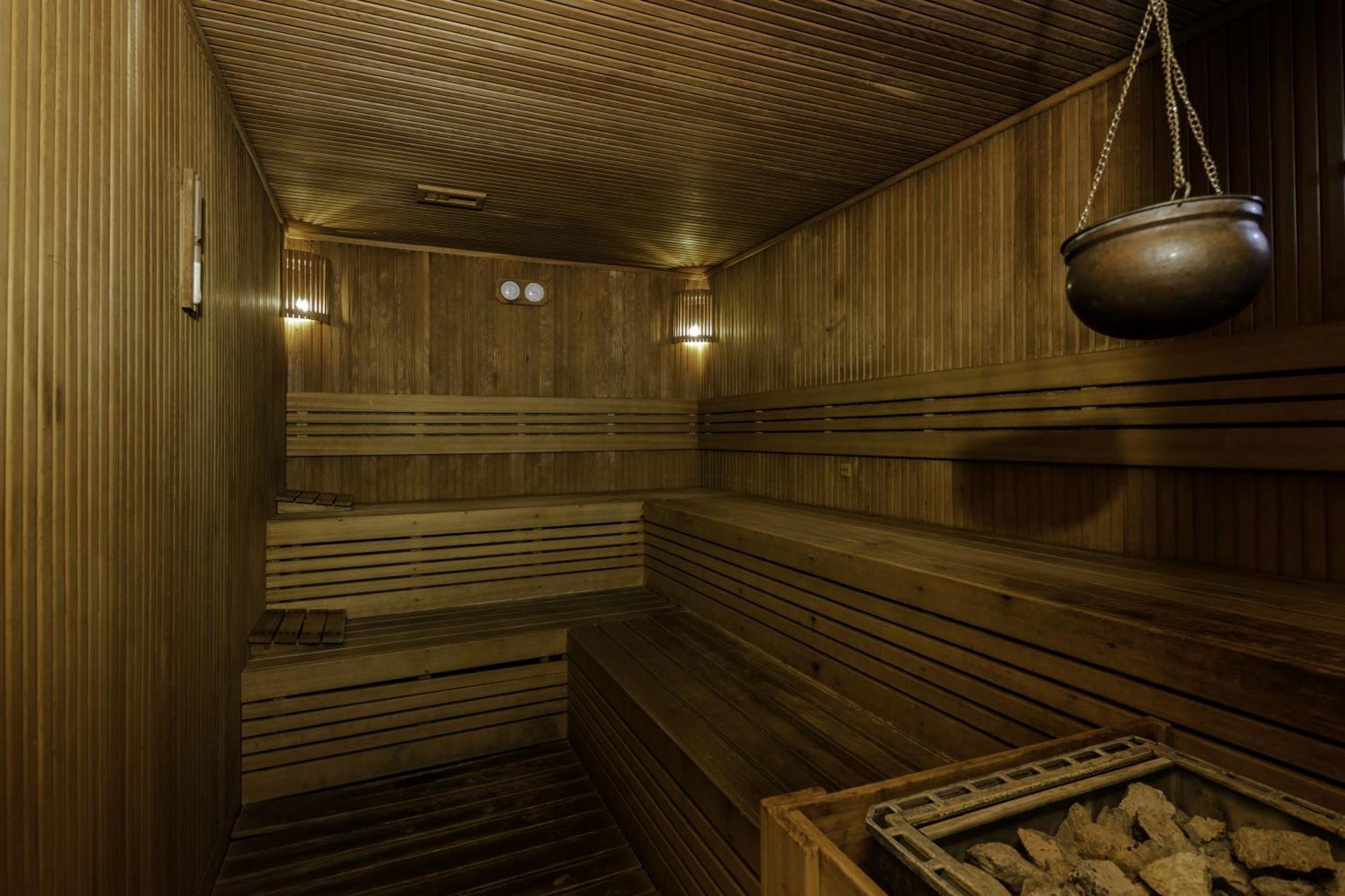 勒弗尼酒店及spa - 特殊类别 伊斯坦布尔 外观 照片 A Finnish sauna